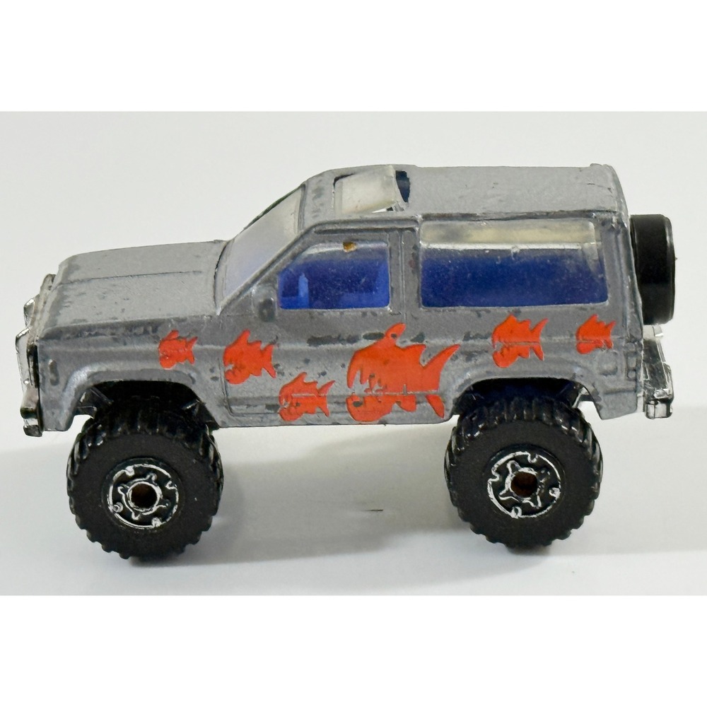 Matchbox Ford Bronco II Kids 1:57 Silver Piranha Fish 4x4 Off Road Truck 1987